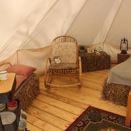 Glamping Luchshoehle *