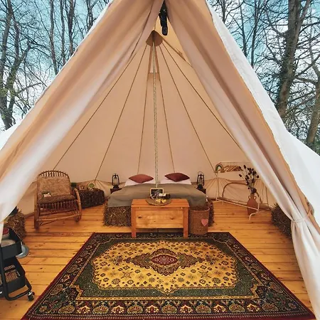 Сasa de vacaciones Glamping Luchshoehle *
